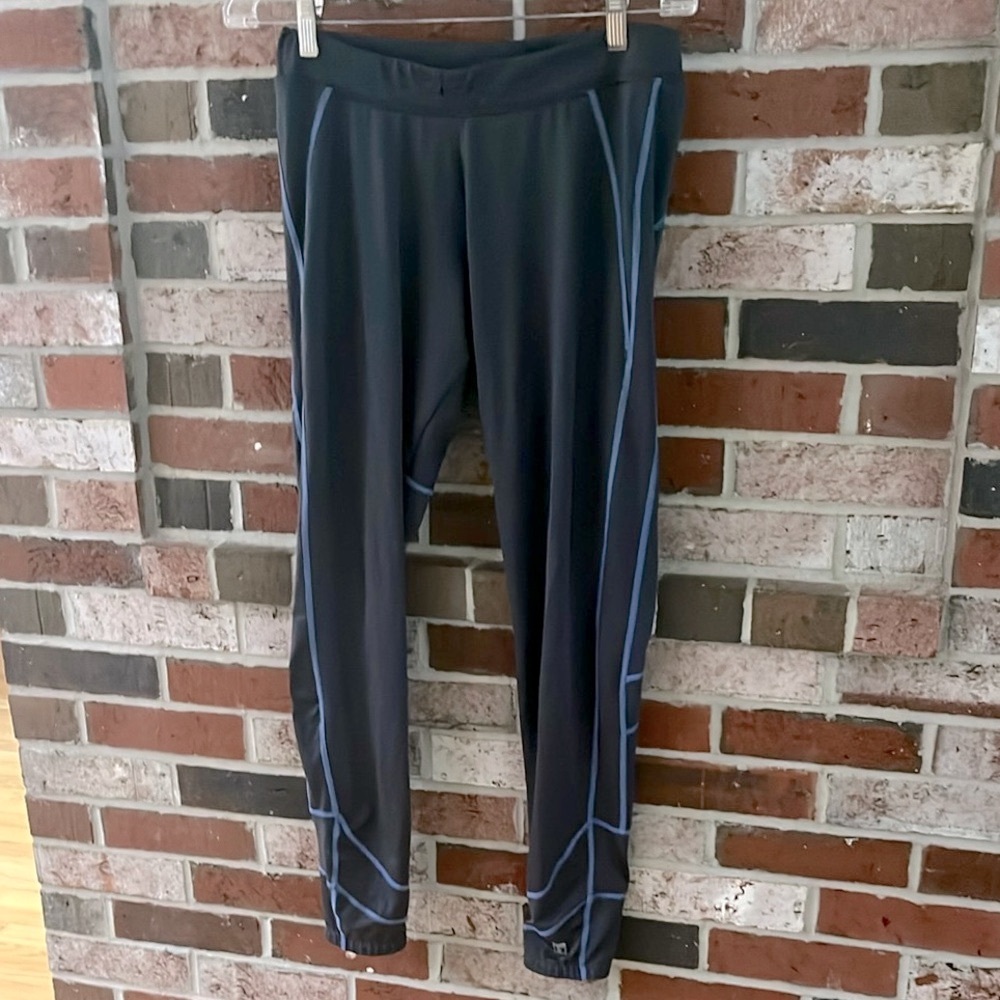 UNDER  ARMOUR Black Legging Workout Running Pants M